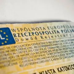 Ile kosztuje przerejestrowanie samochodu? Kompletny przewodnik po opłatach