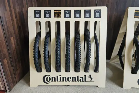 Opona 700x35c: Co oznacza? ETRTO, zastosowanie i dobór