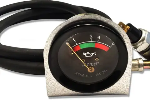 Diagnostyka pompy oleju Ursus C-360: Sprawdź, zanim zatrzesz silnik!