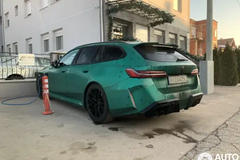 BMW M5 Touring G99: 727 KM i powrót legendy. Czy to auto kompletne?
