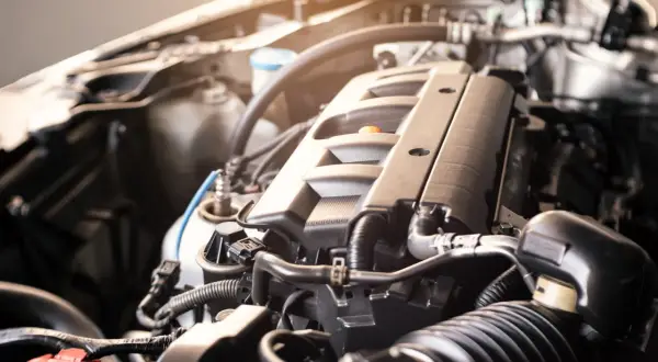 Jaki silnik BMW? Pancerne czy skarbonka? Poradnik eksperta