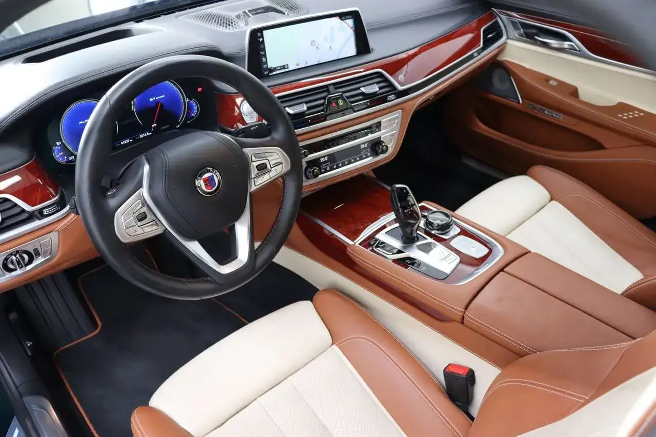 BMW Alpina B7 wnętrze Lavalina