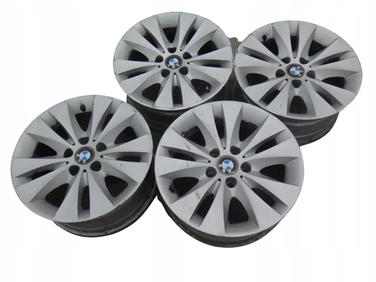 felga ocierająca o nadkole BMW E60
