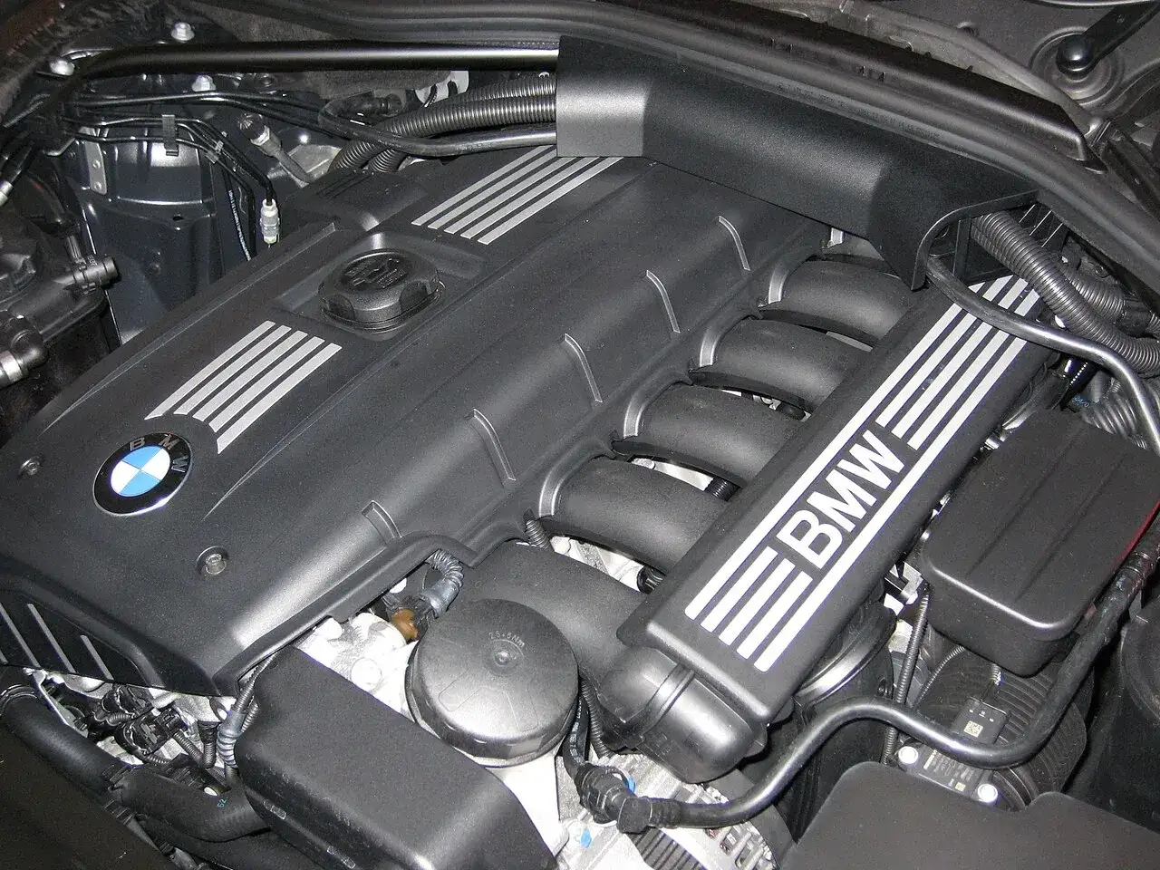 BMW E90 silnik benzynowy N52